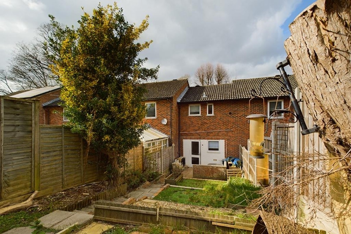 One Bedroom House - Pet Considered