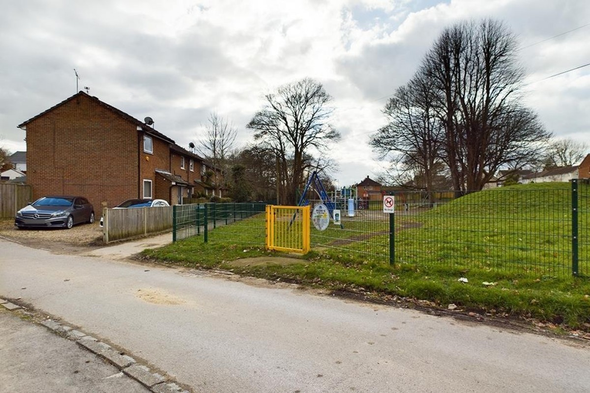 One Bedroom House - Pet Considered
