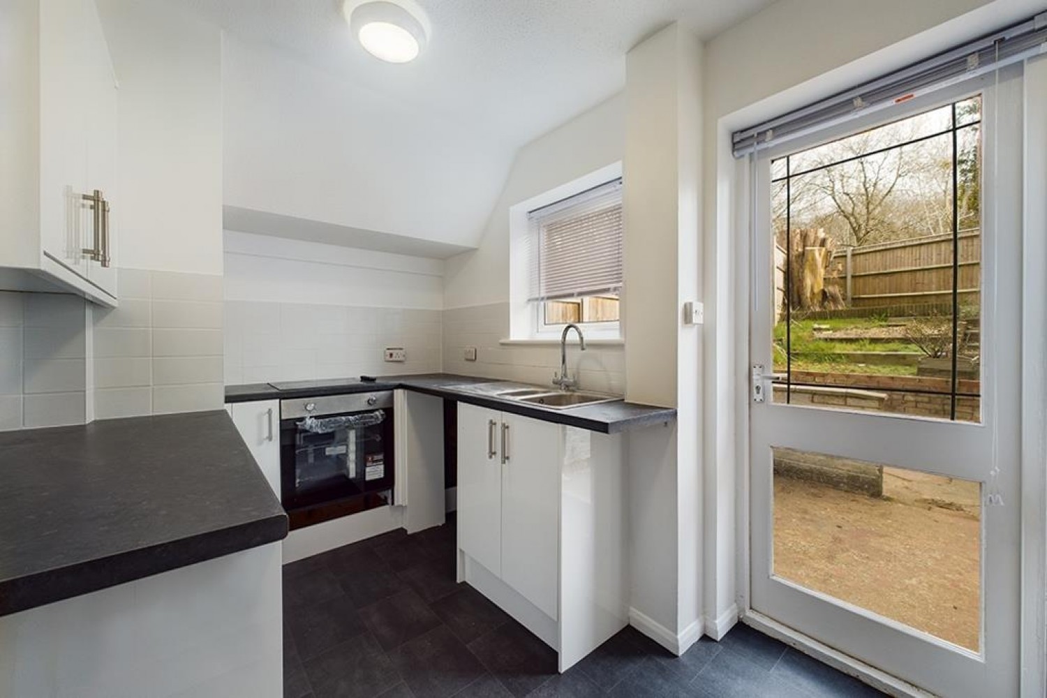 One Bedroom House - Pet Considered