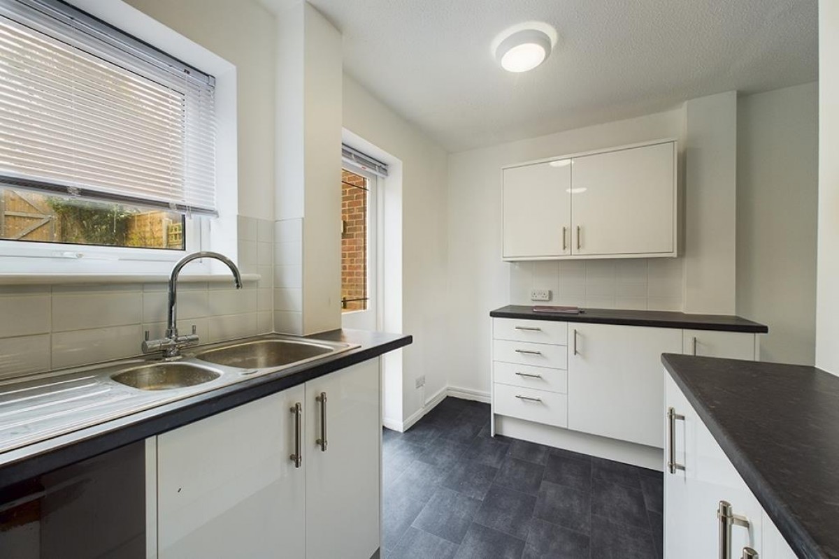 One Bedroom House - Pet Considered