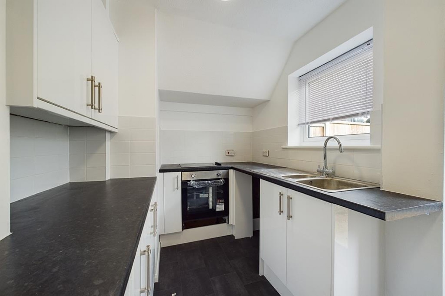 One Bedroom House - Pet Considered
