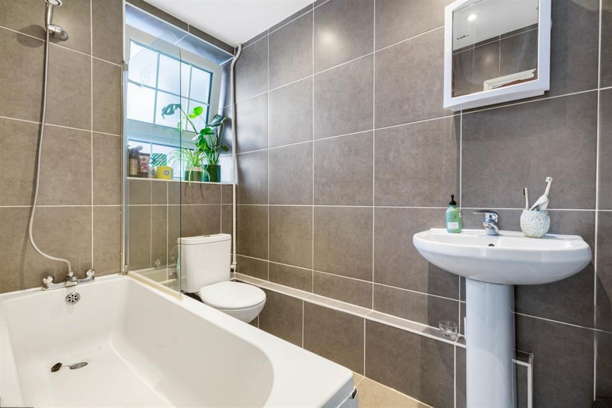 Collingwood Street, London, E1