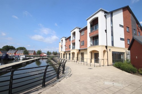 Marina Walk, Leigh, WN7 4FN