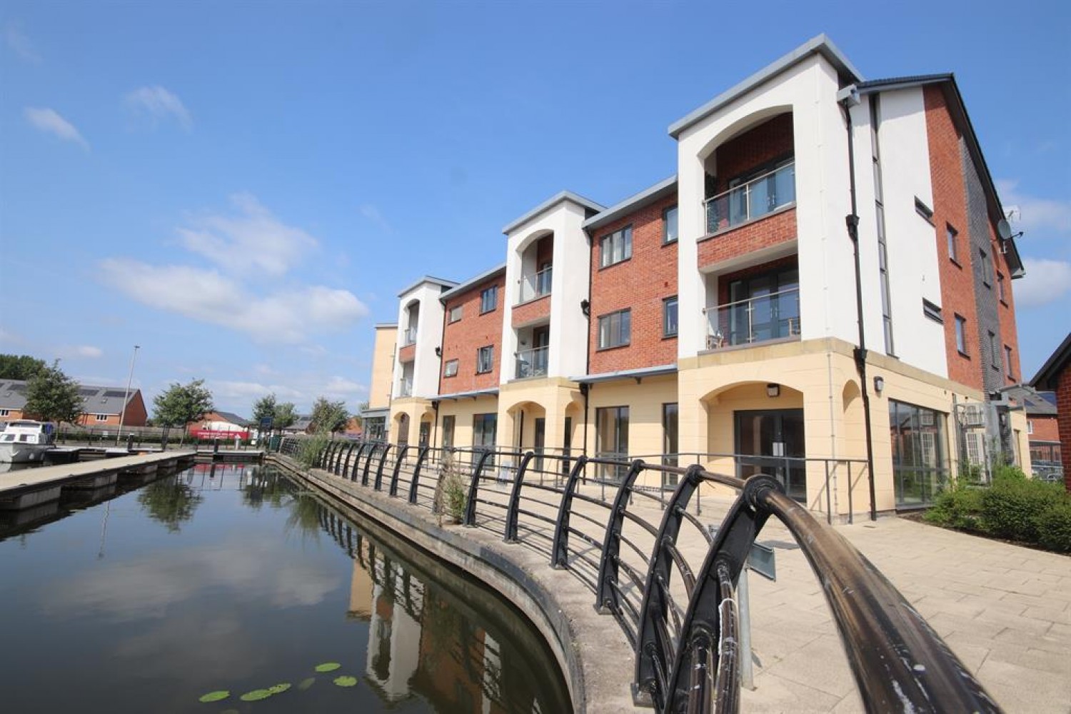 Marina Walk, Leigh, WN7 4FN