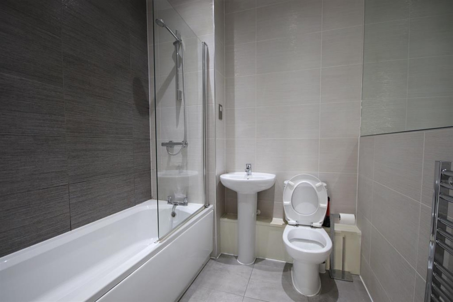 Marina Walk, Leigh, WN7 4FN
