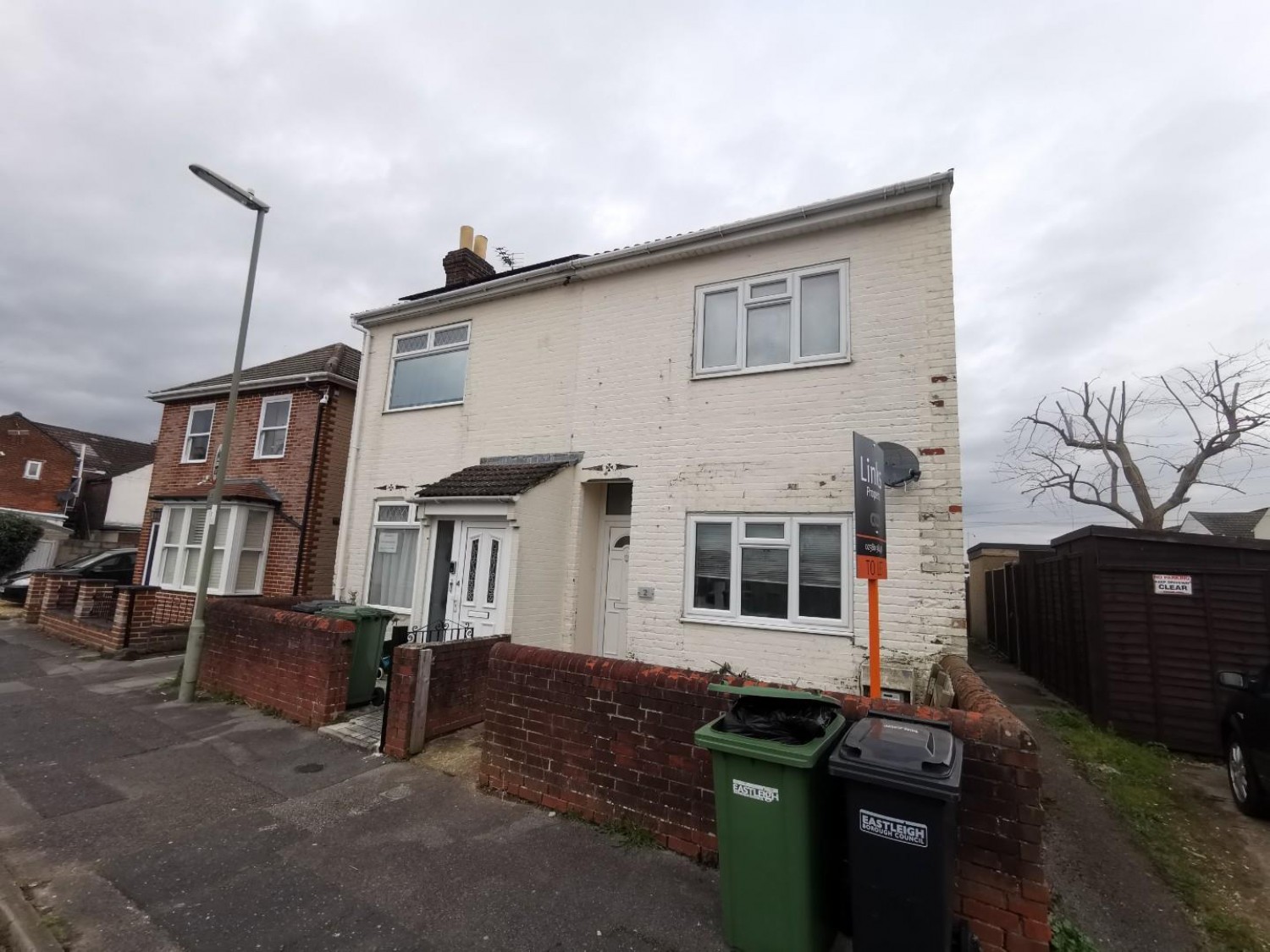 Cherbourg Road, Eastleigh - Newly Refurbished