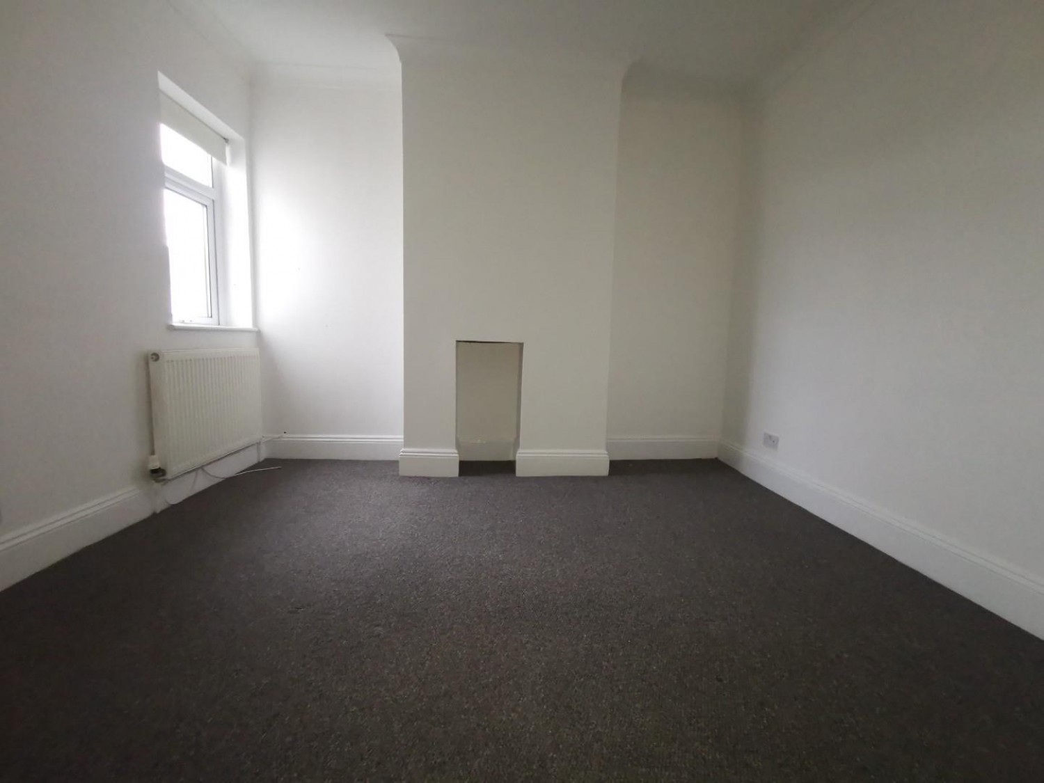 Cherbourg Road, Eastleigh - Newly Refurbished