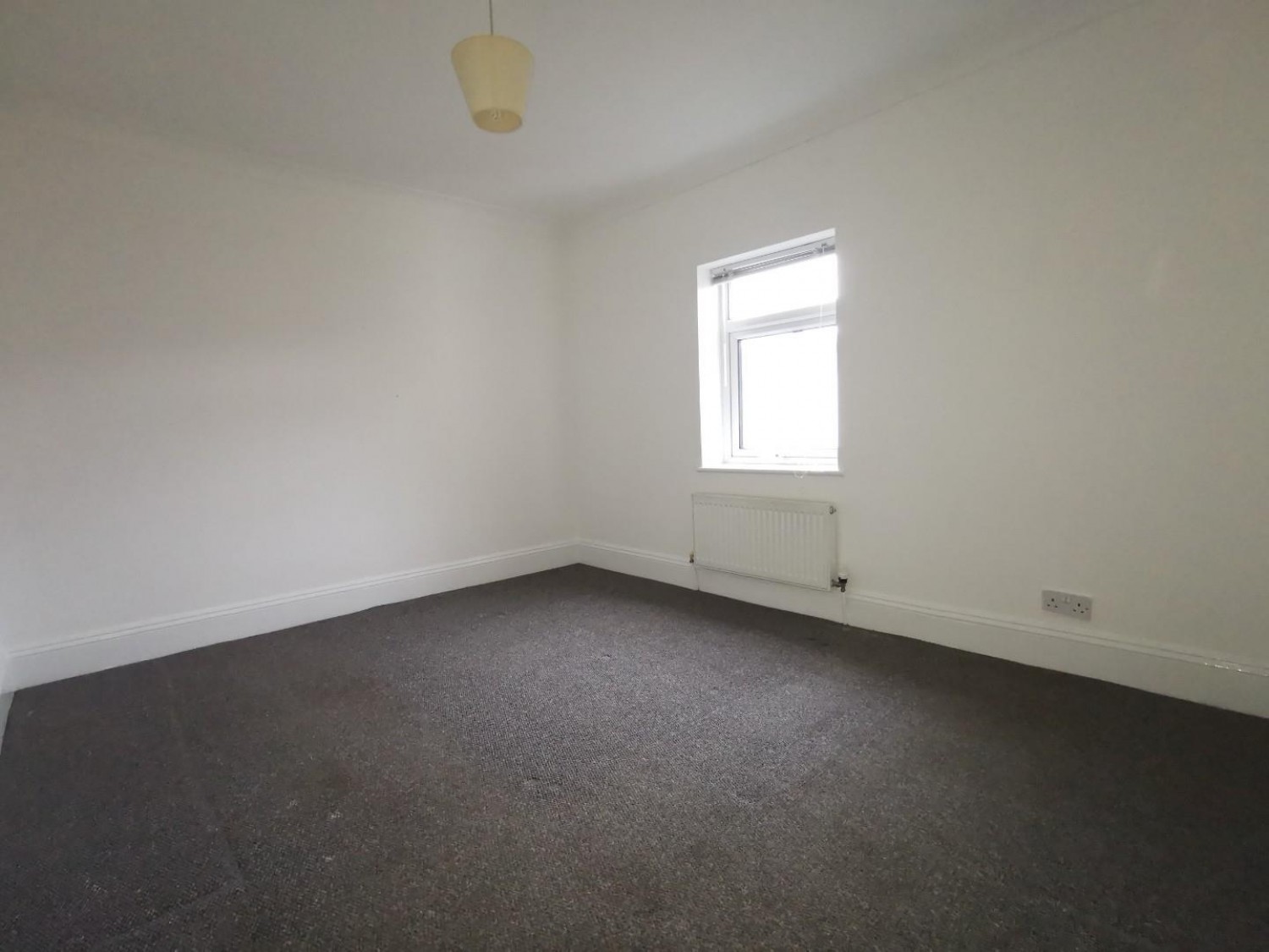 Cherbourg Road, Eastleigh - Newly Refurbished