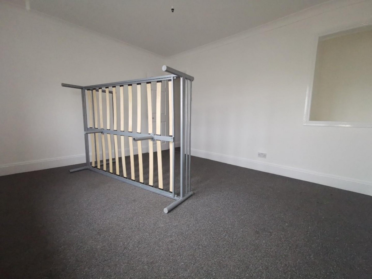 Cherbourg Road, Eastleigh - Newly Refurbished