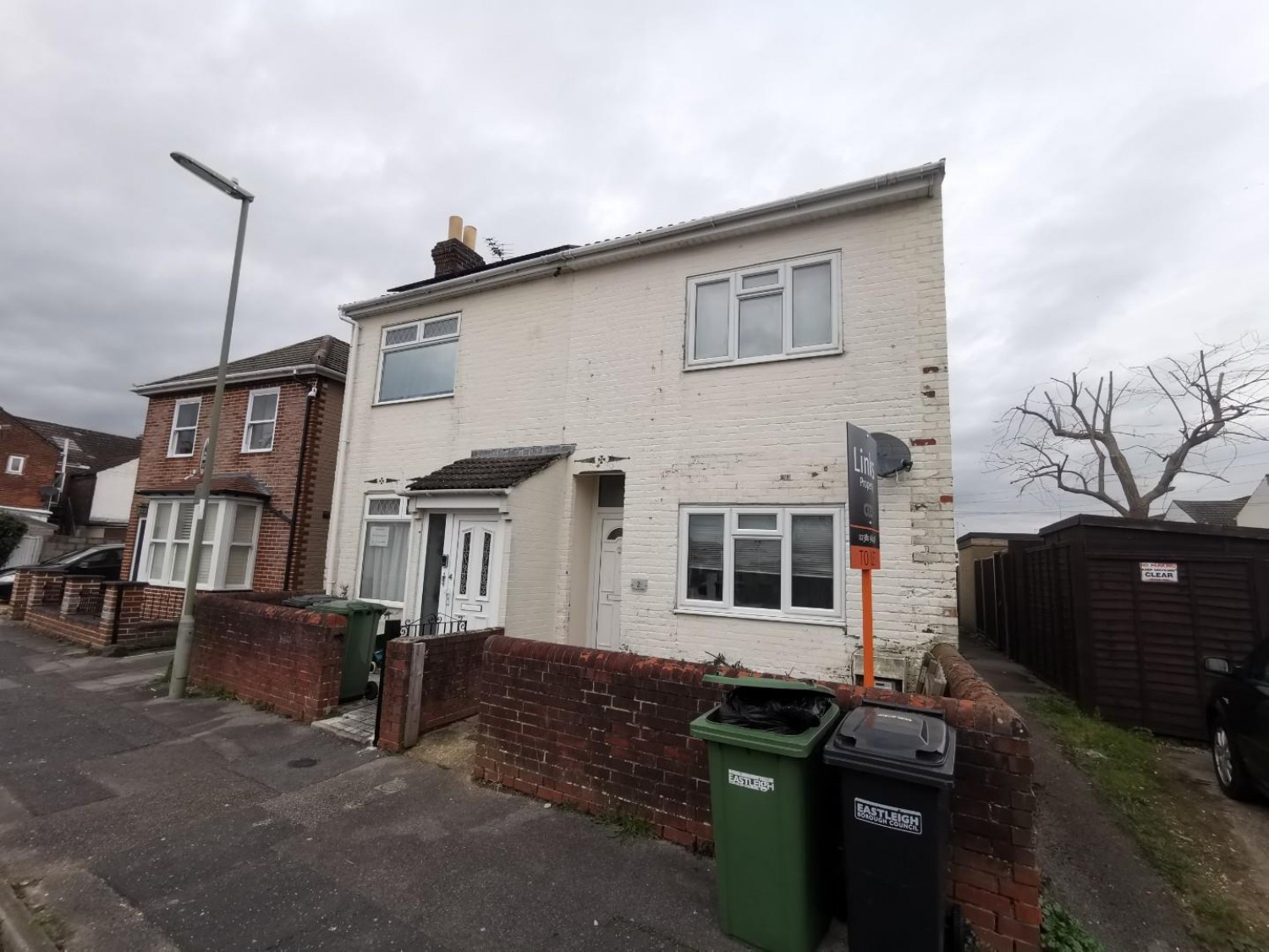 Cherbourg Road, Eastleigh - Newly Refurbished