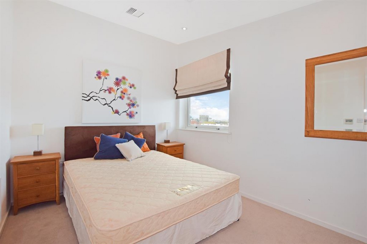 Sirocco 33 Channel Way, Ocean Village, Southampton