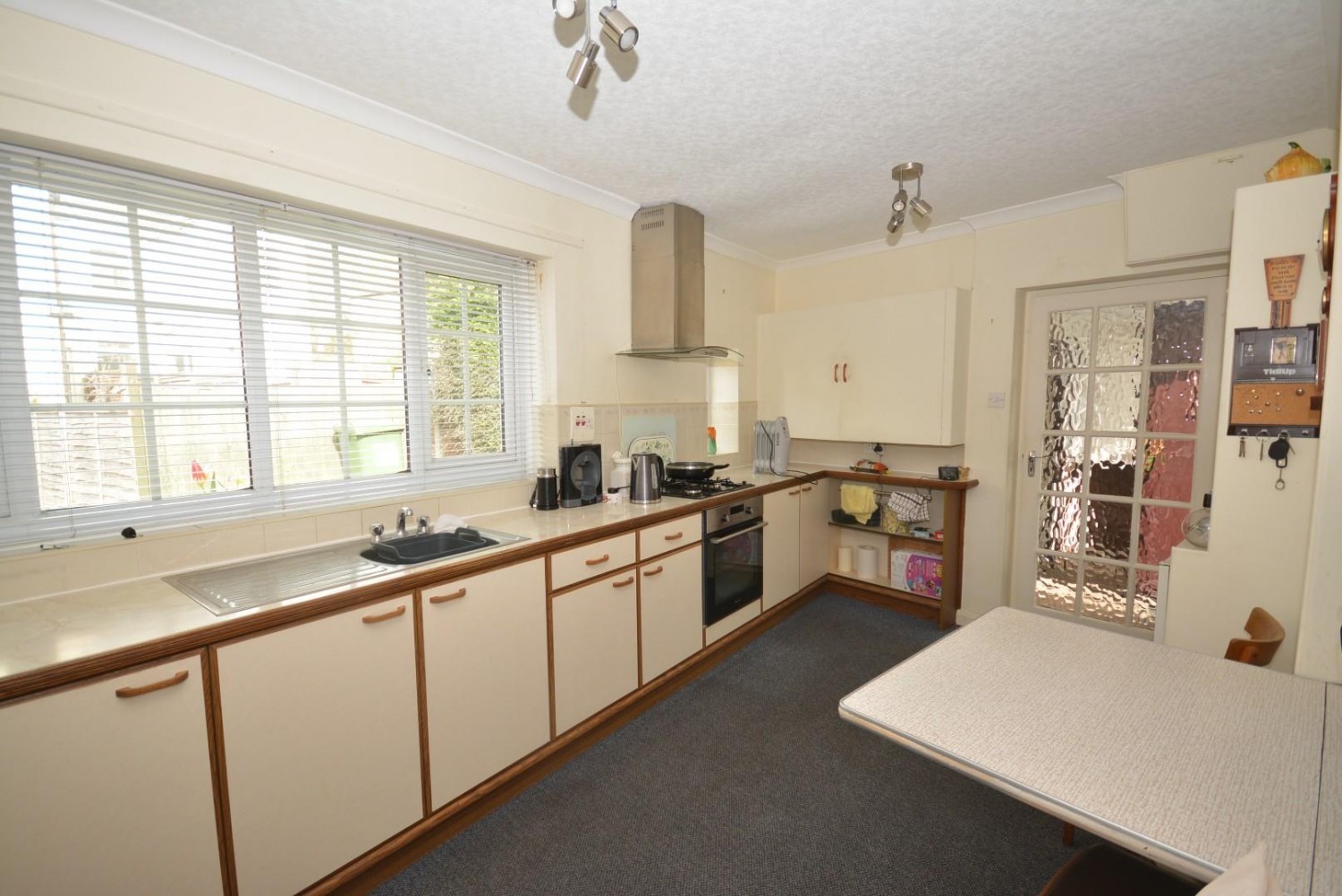 Chesterfield Road, Shuttlewood, Chesterfield, S44 6QL