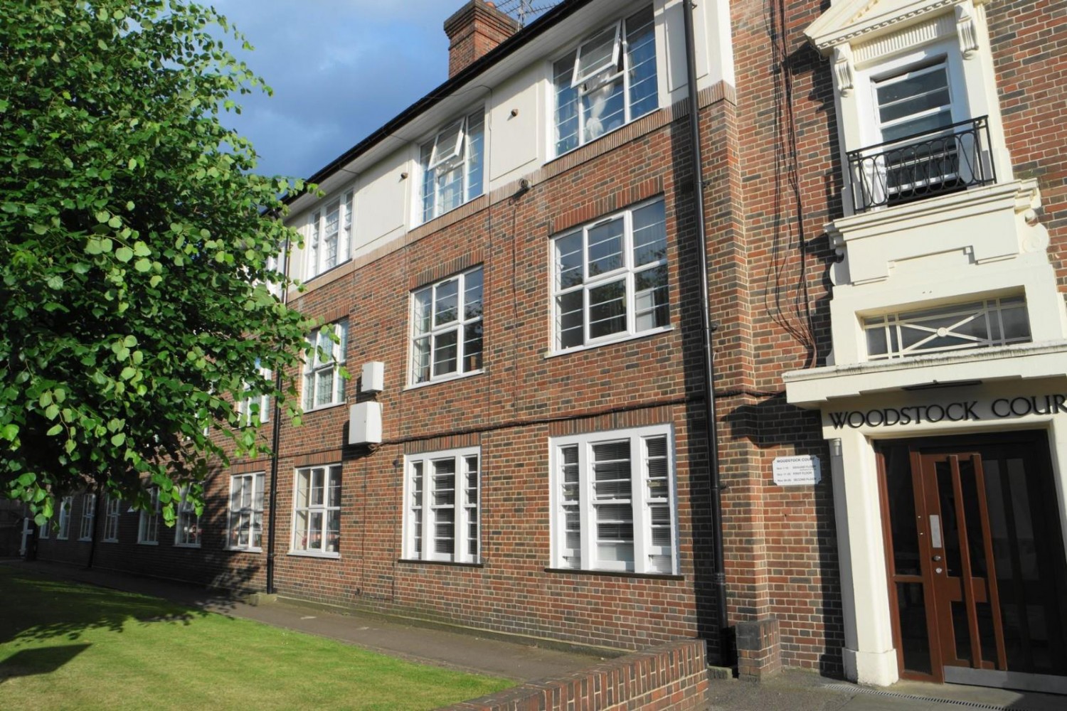 Burnt Ash Hill, London