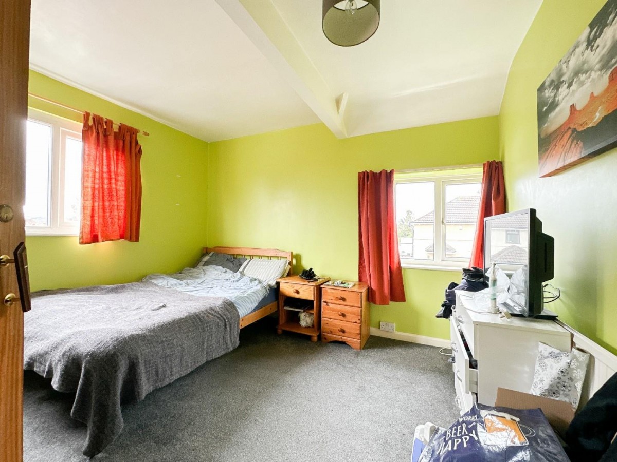 Queenshill Road, Bristol, BS4 2XQ