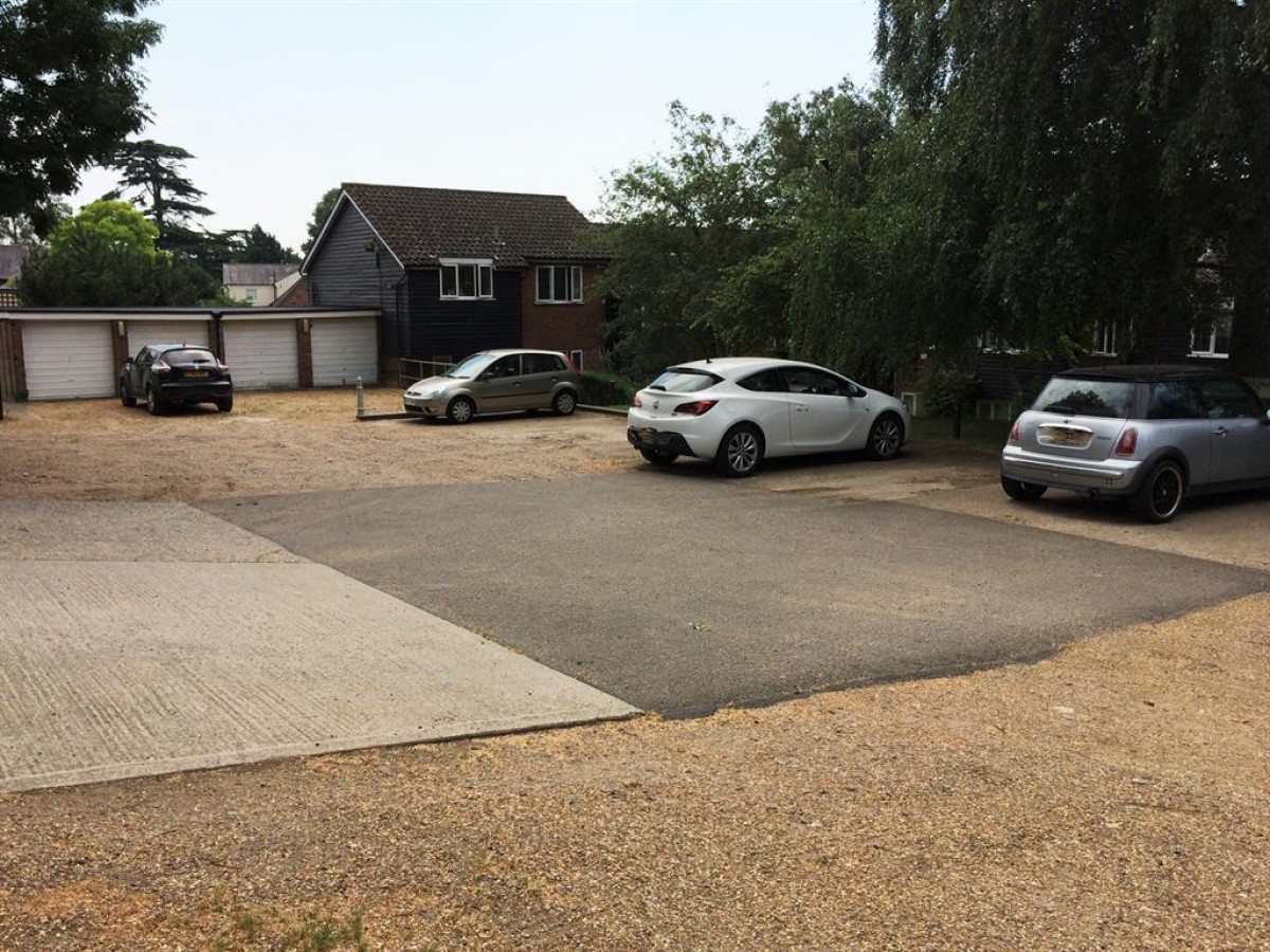 Horseshoe Court, Thele Avenue, Stanstead Abbotts, SG12 8JA