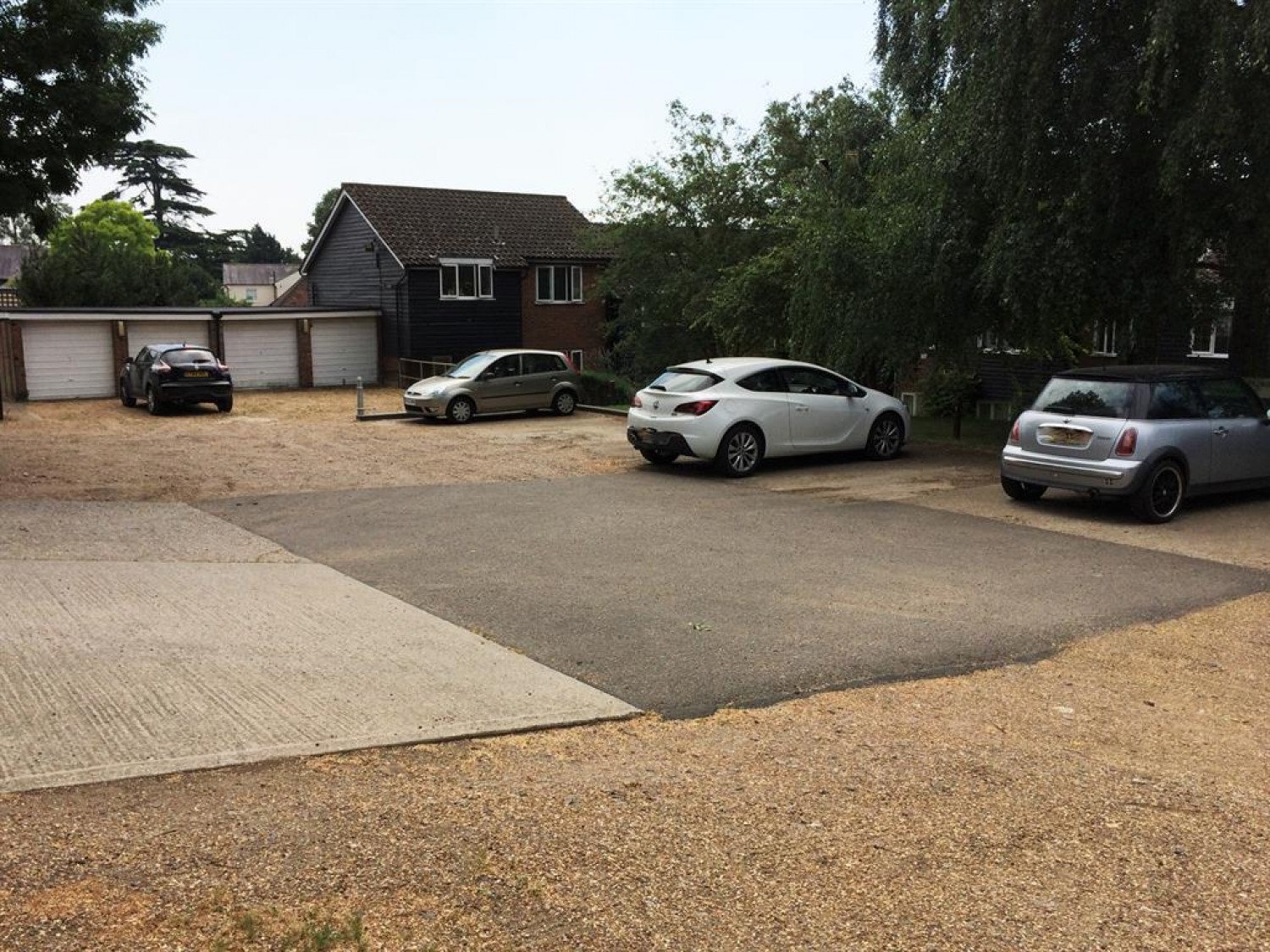 Horseshoe Court, Thele Avenue, Stanstead Abbotts, SG12 8JA