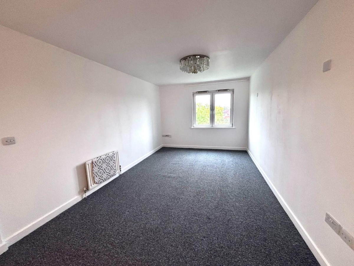 Canalside Gardens, Southall