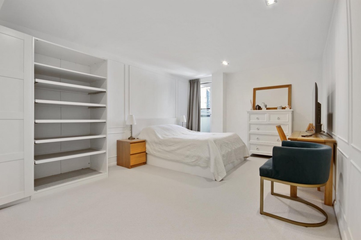 City Tower, 3 Limeharbour, London, E14 9LU