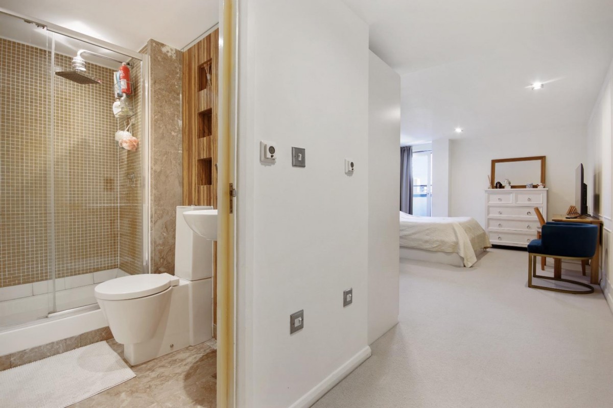 City Tower, 3 Limeharbour, London, E14 9LU
