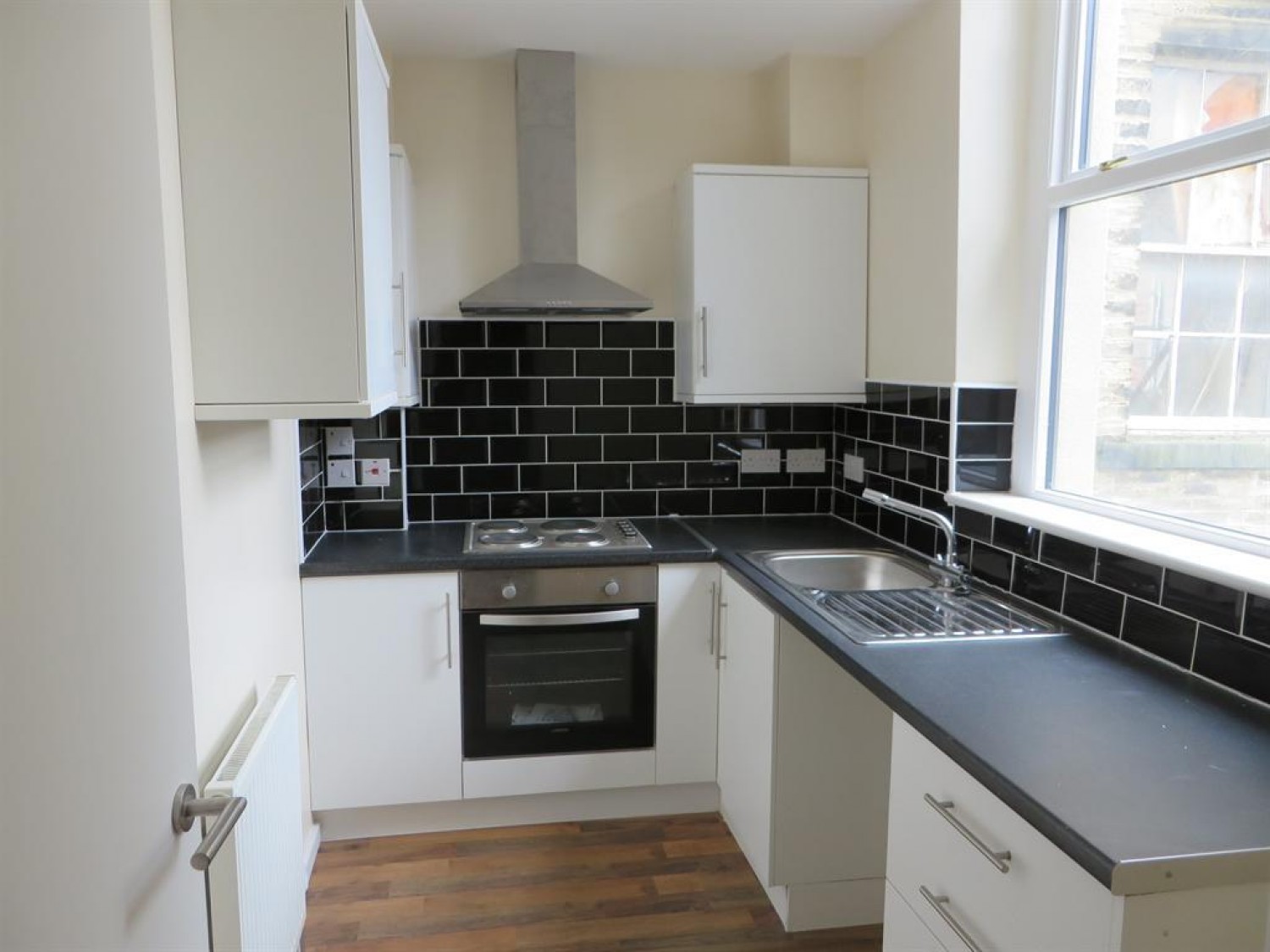 Flat 6, 20-22 Crown Street, Halifax, West Yorkshire, HX1 1TT