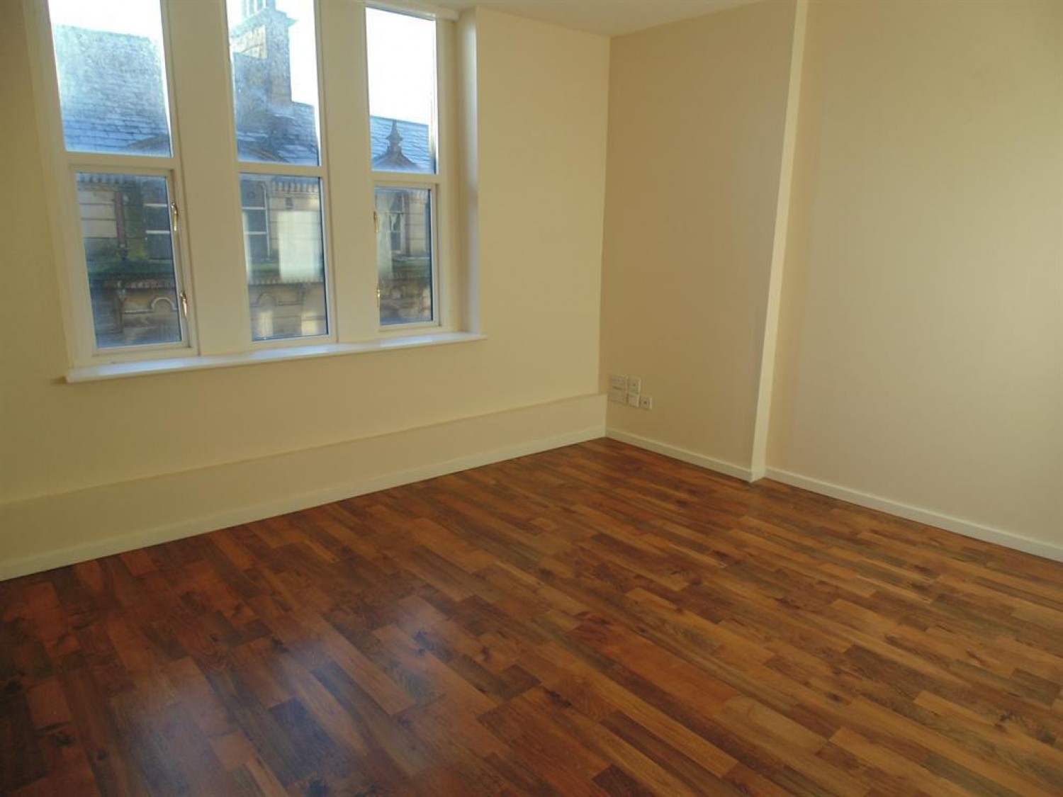 Flat 6, 20-22 Crown Street, Halifax, West Yorkshire, HX1 1TT