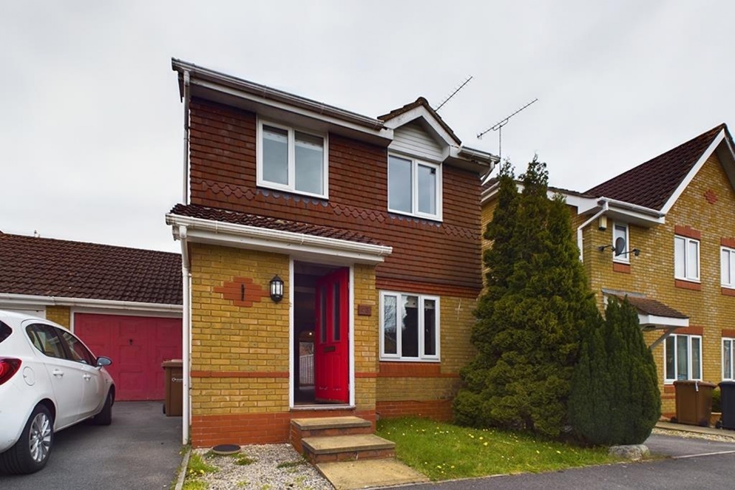 Larkspur Drive, Chandler's Ford, Eastleigh