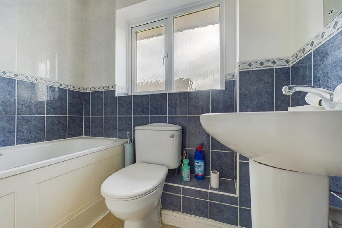 Larkspur Drive, Chandler's Ford, Eastleigh