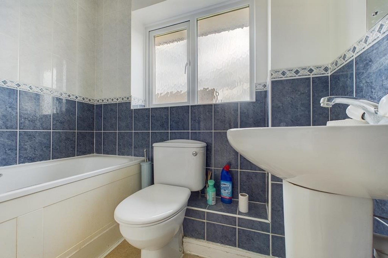 Larkspur Drive, Chandler's Ford, Eastleigh