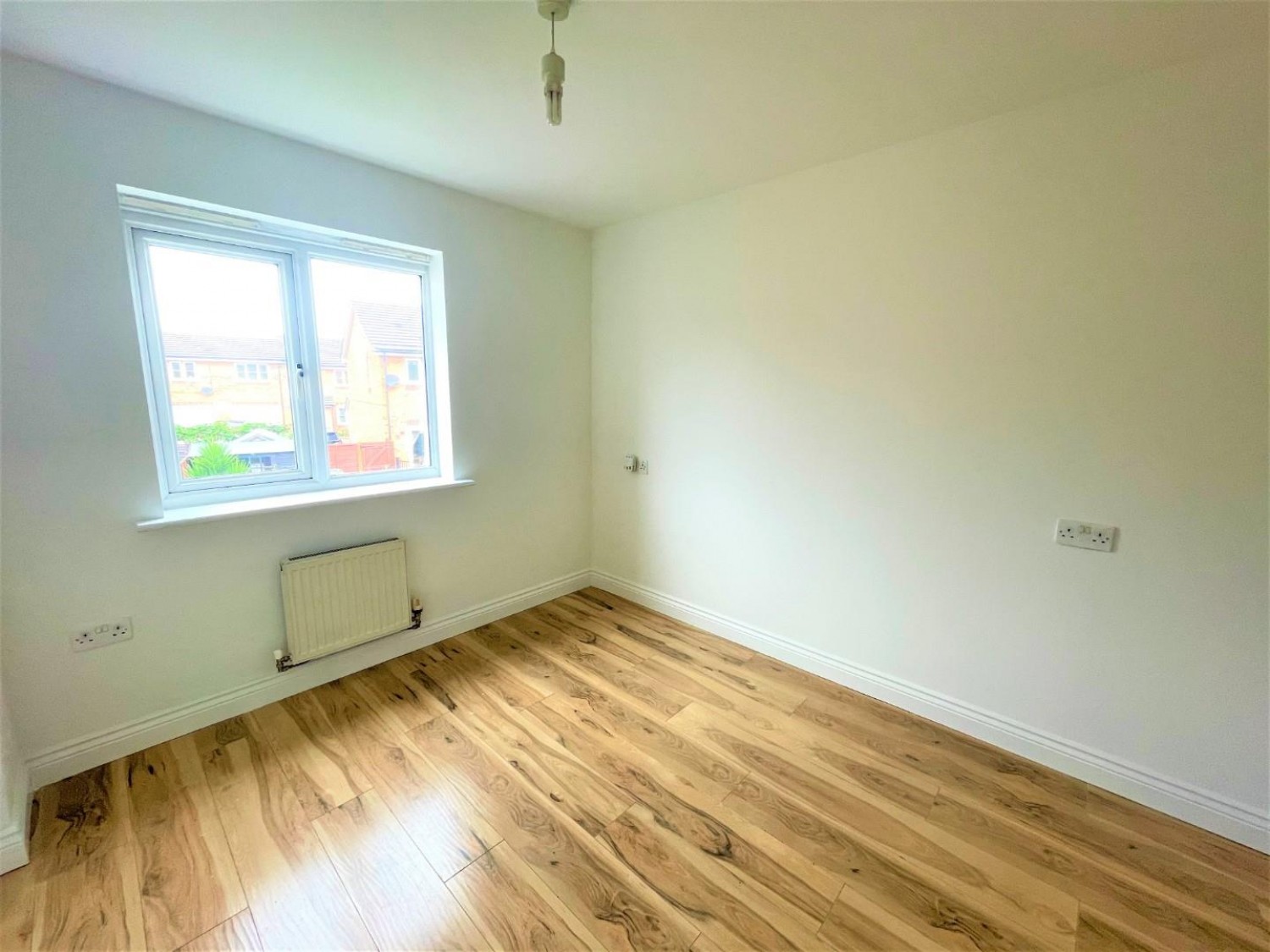 Nine Acres Close , Hayes, UB3 1SW