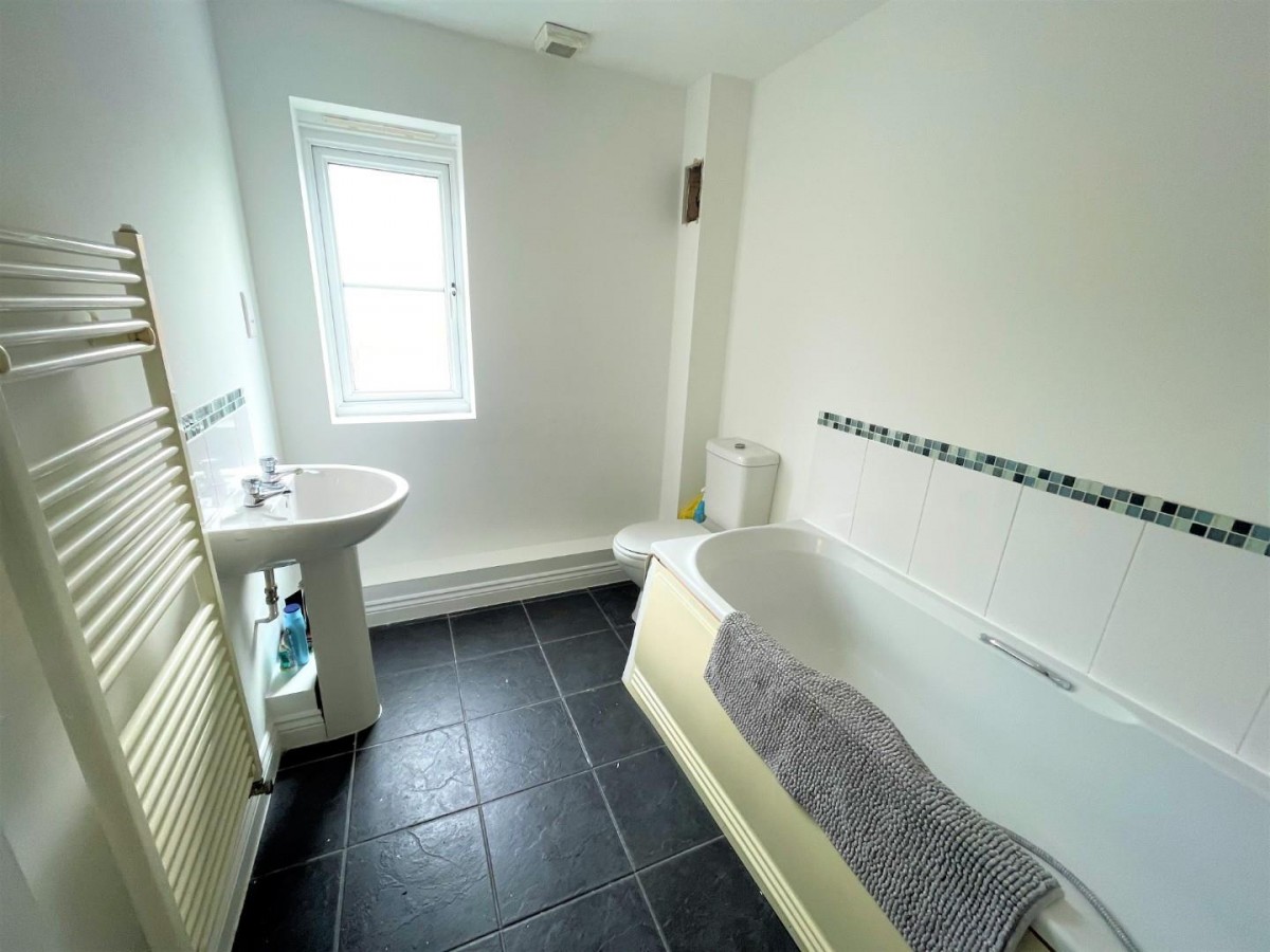 Nine Acres Close , Hayes, UB3 1SW