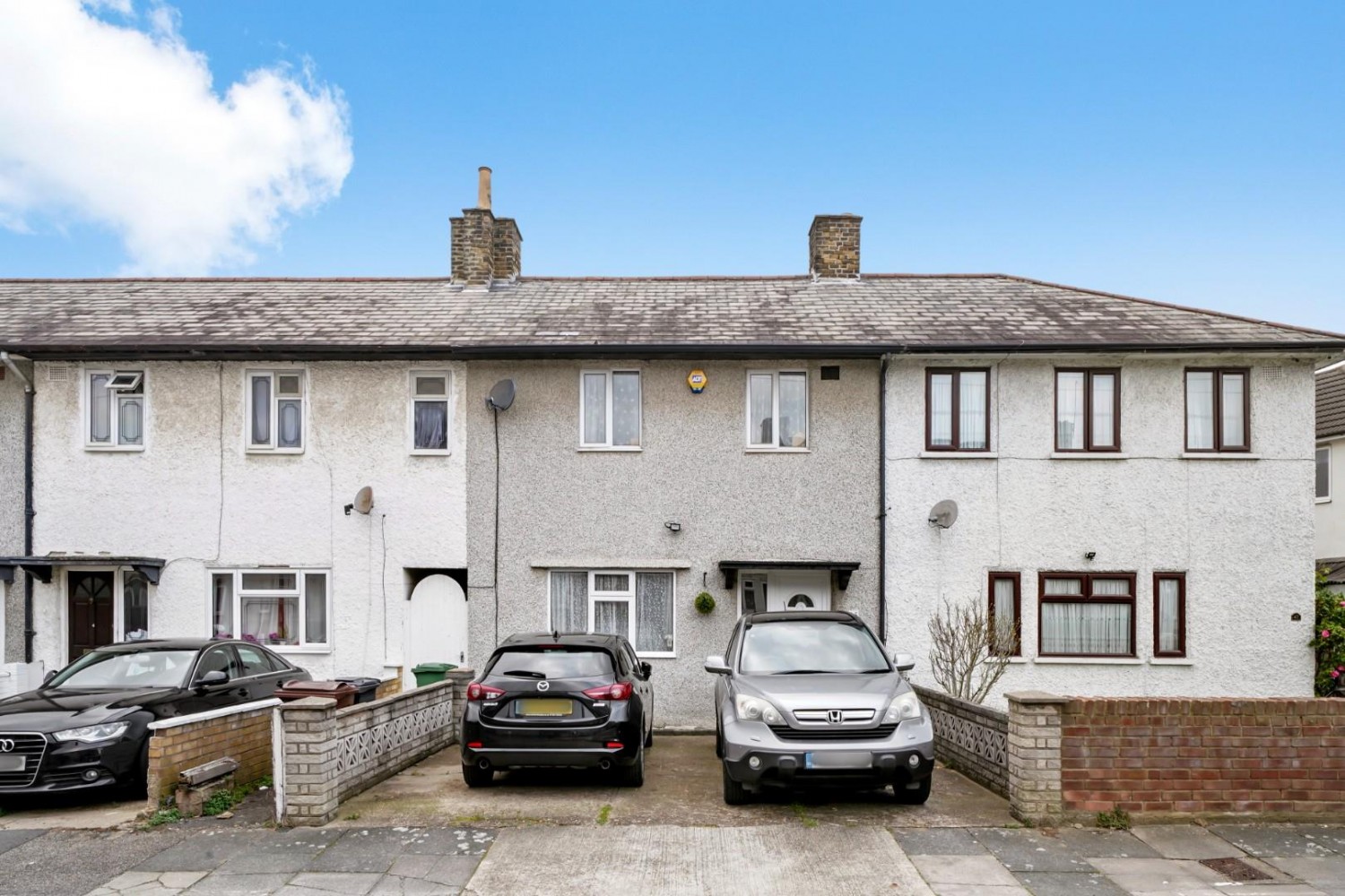 Greenway, Dagenham, RM8