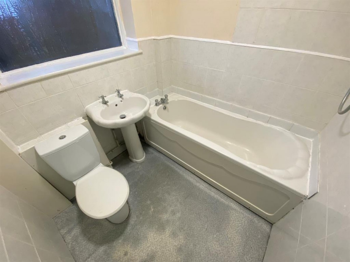 Parsonage Close, Hayes, Middlesex, UB3 2LZ