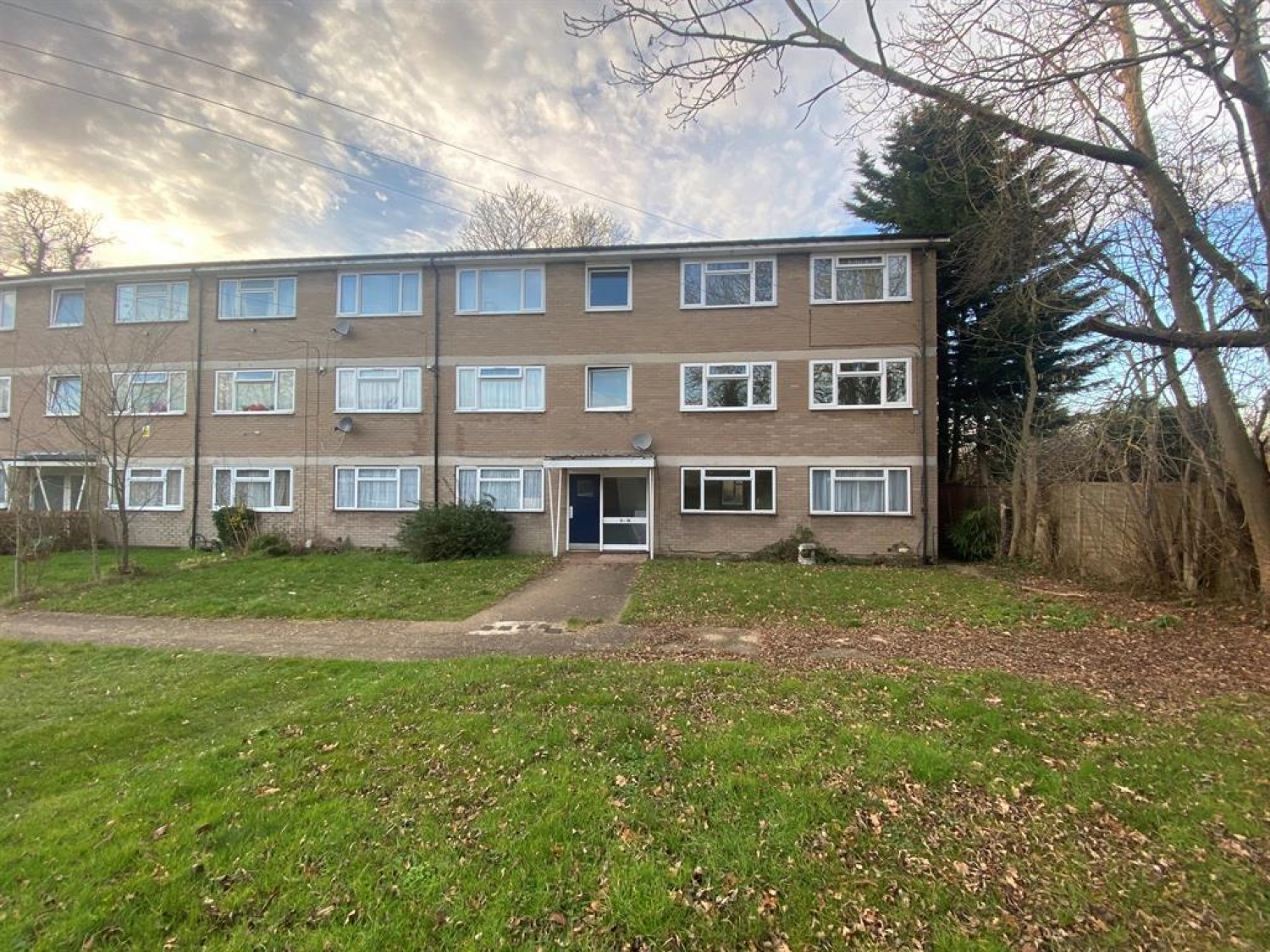 Parsonage Close, Hayes, Middlesex, UB3 2LZ