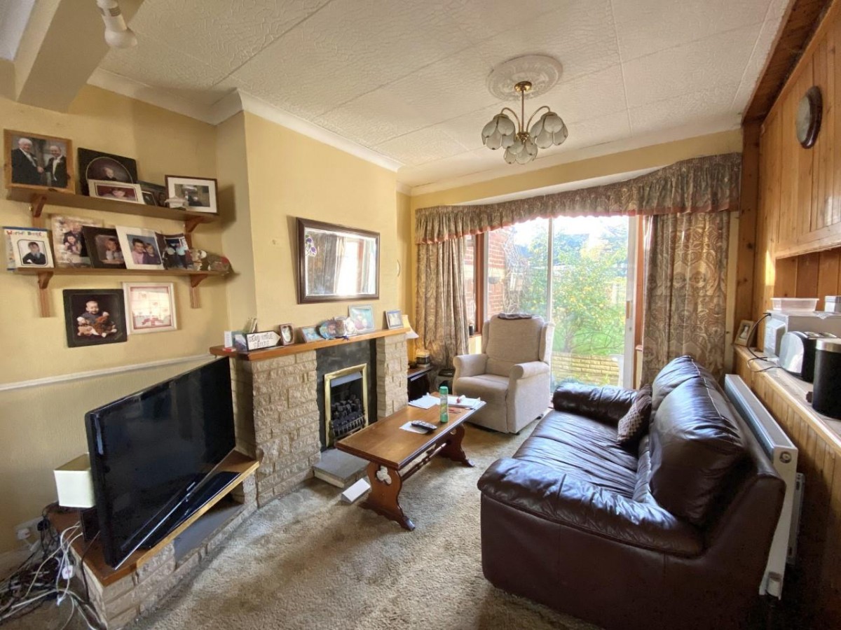 Neild Road, Hayes, UB3 1SE