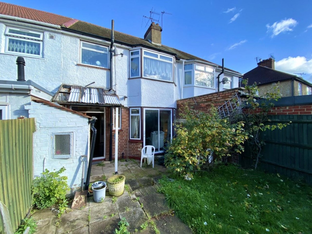 Neild Road, Hayes, UB3 1SE