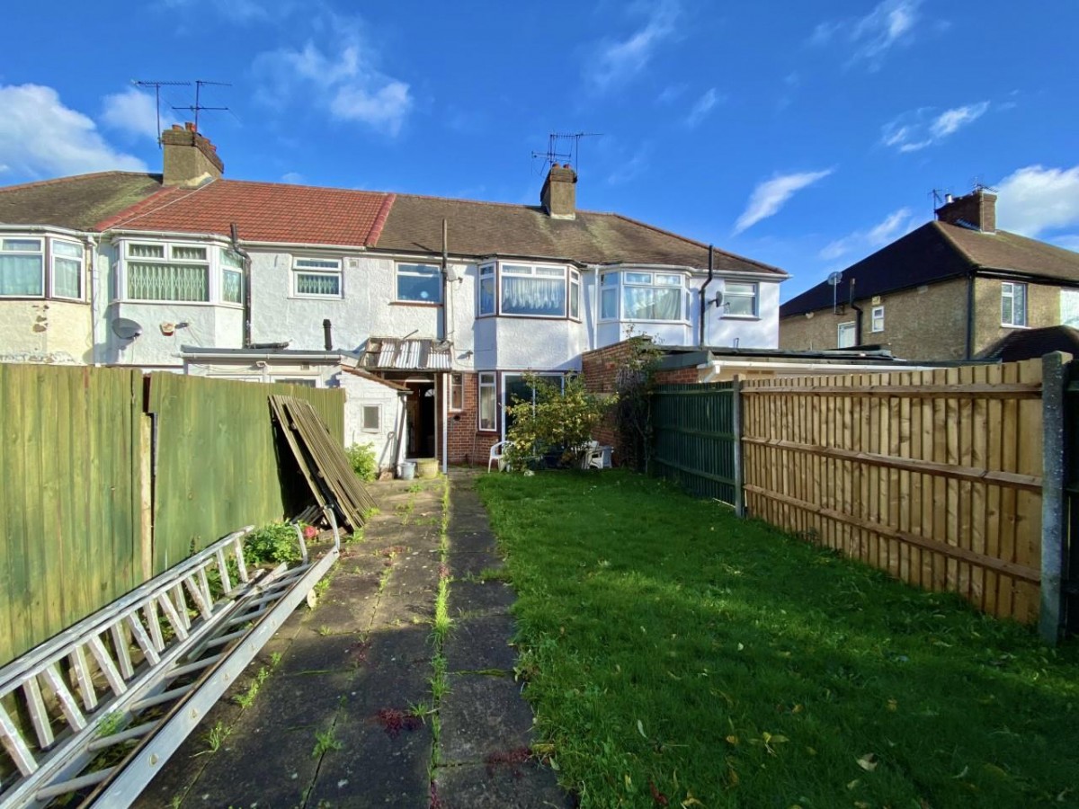 Neild Road, Hayes, UB3 1SE