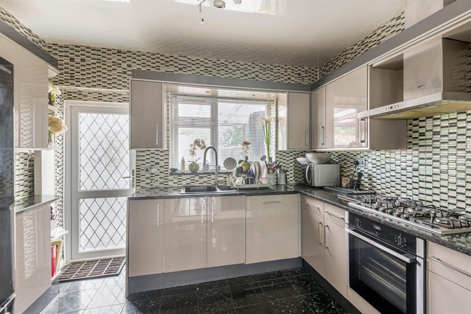 Carlyon Road, Hayes, Middlesex, UB4 0NS