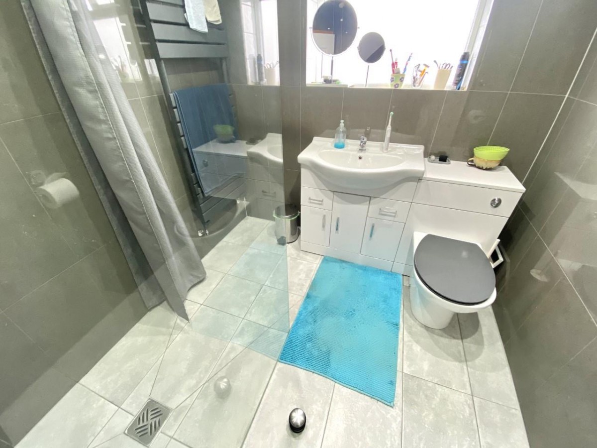 Grosvenor Avenue, Hayes, UB4 8NW