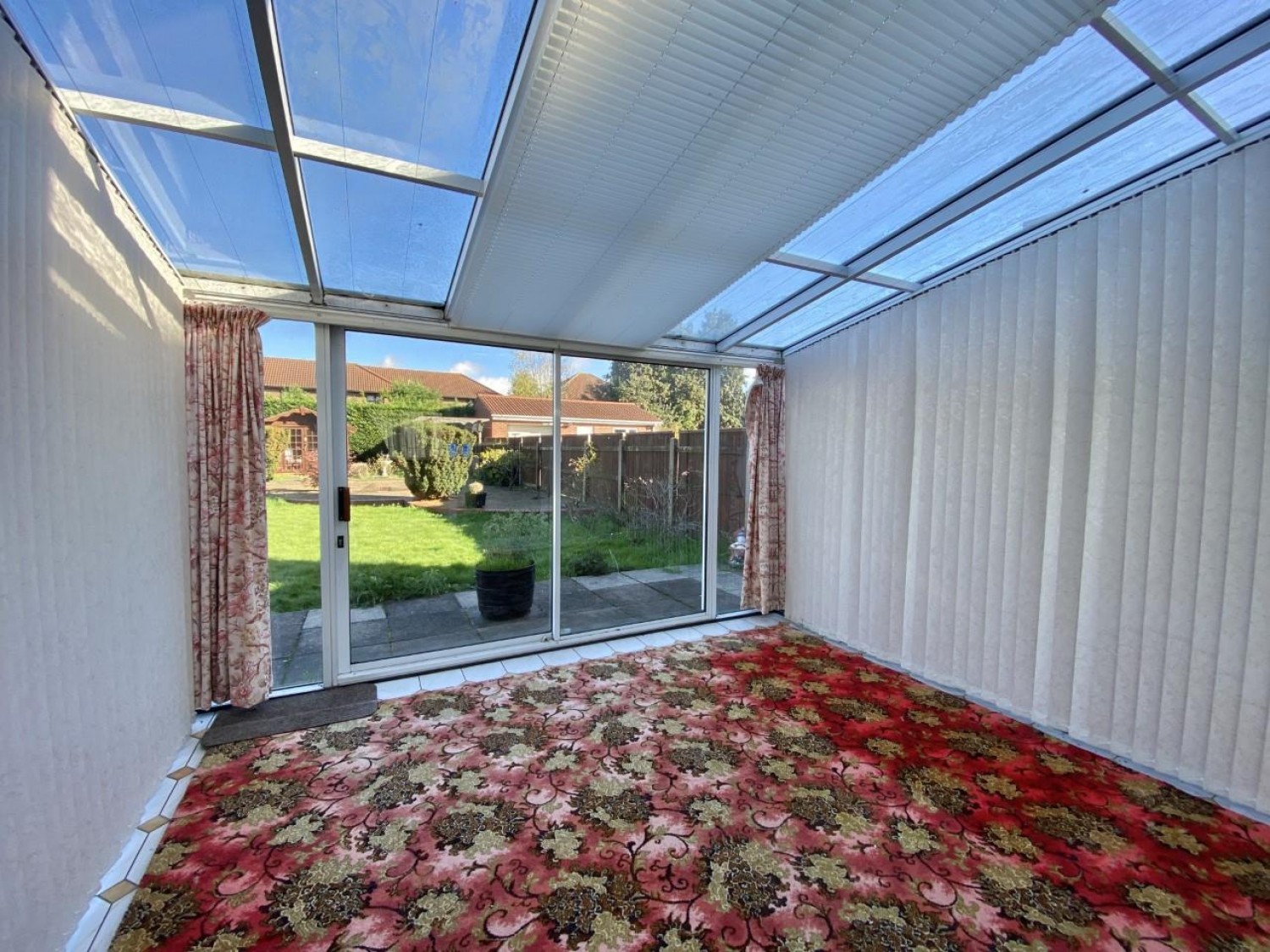 Stirling Road , Hayes, UB3 3AH