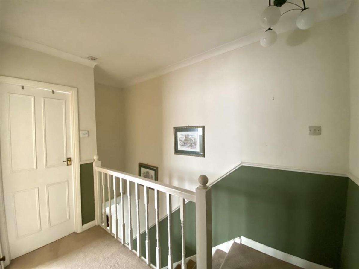 Fulwood Close, Hayes, UB3 2NF