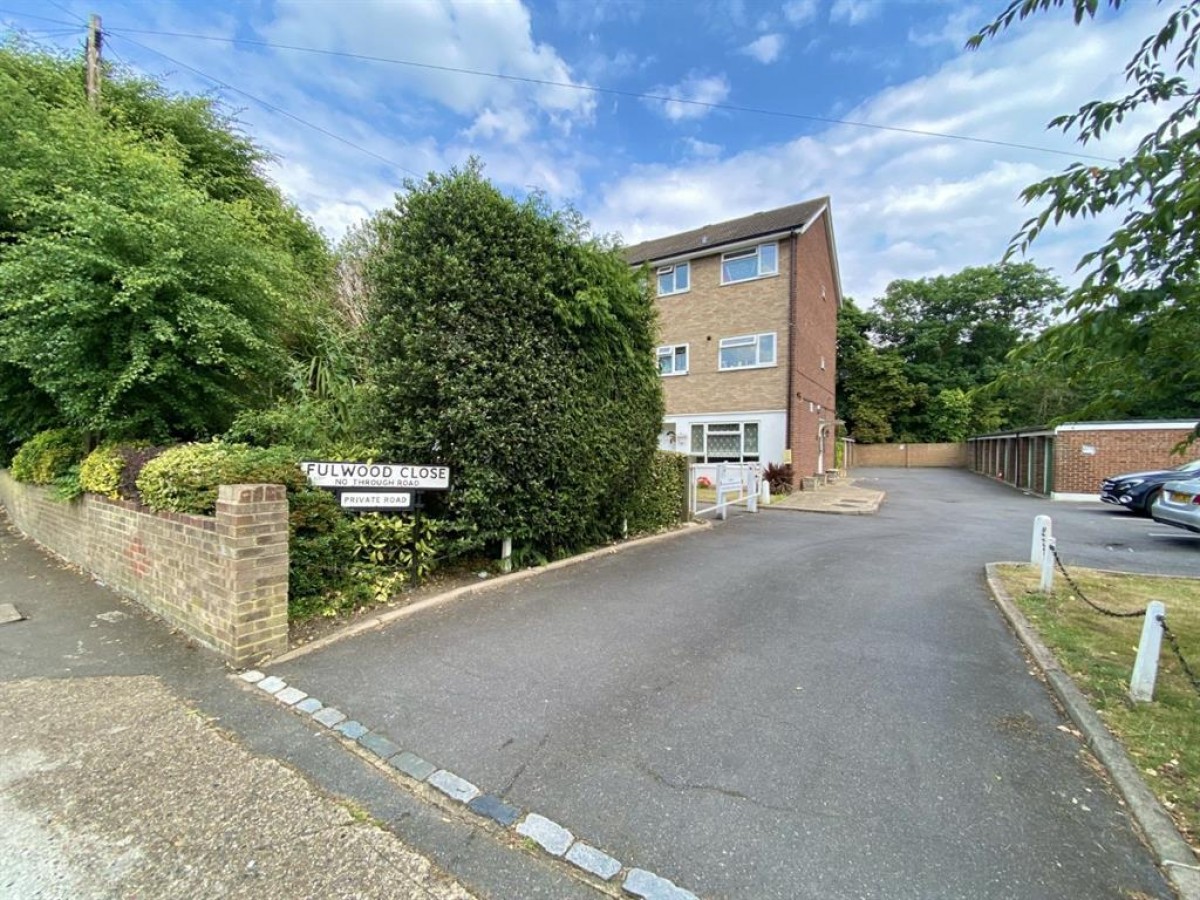 Fulwood Close, Hayes, UB3 2NF