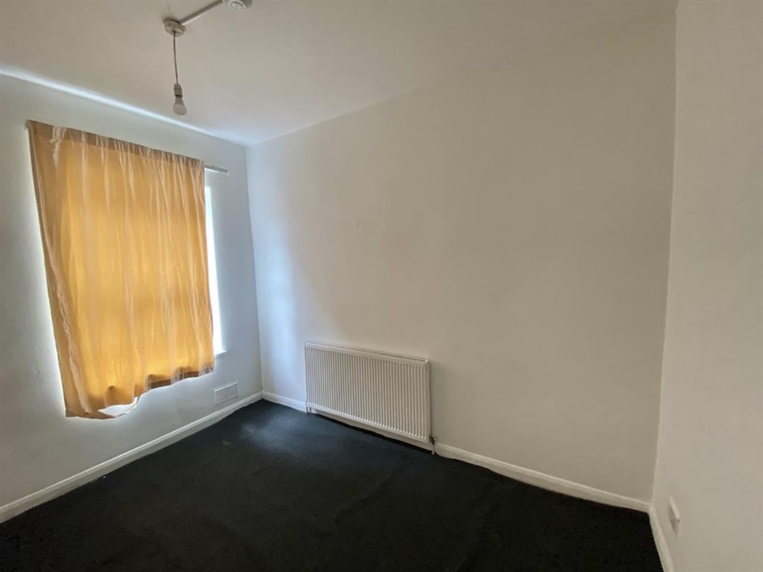 Cromwell Road, Hayes, Middlesex, UB3 2PP