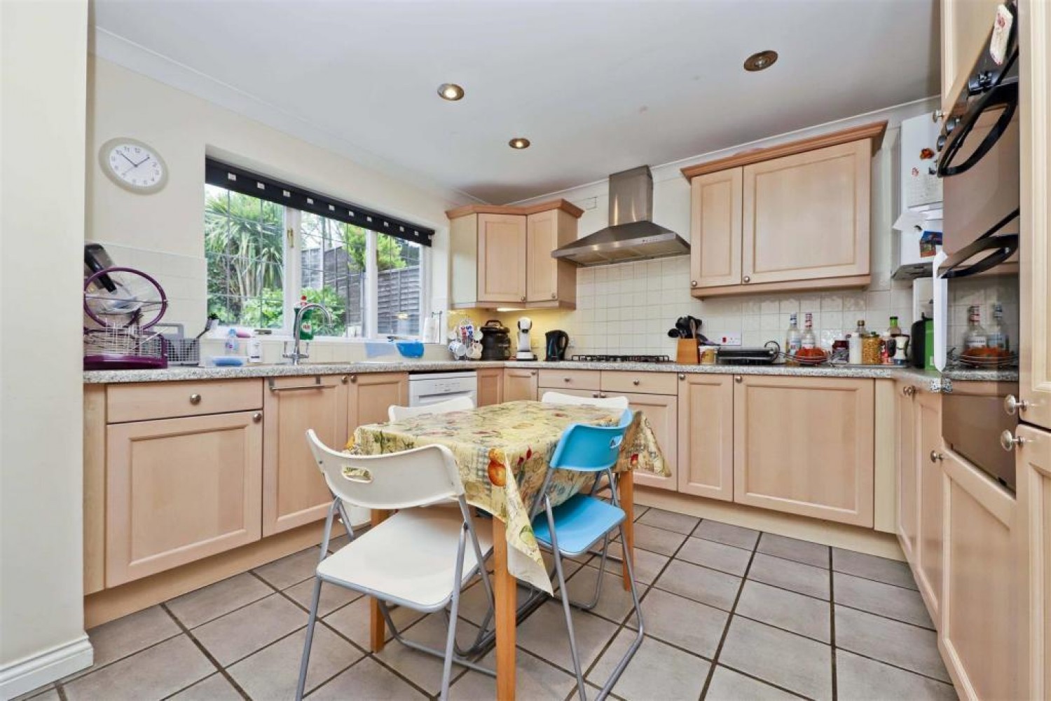 Stocks Place , UB10 0DA