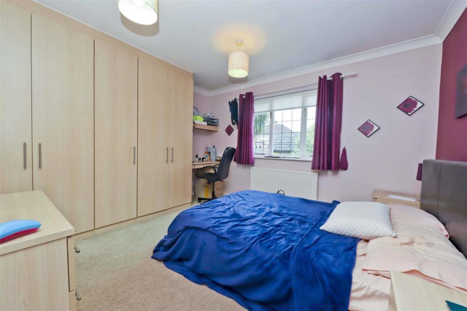 Stocks Place , UB10 0DA