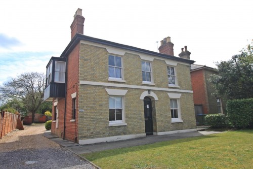 Oak Road, Woolston , Southampton, SO19 9BR