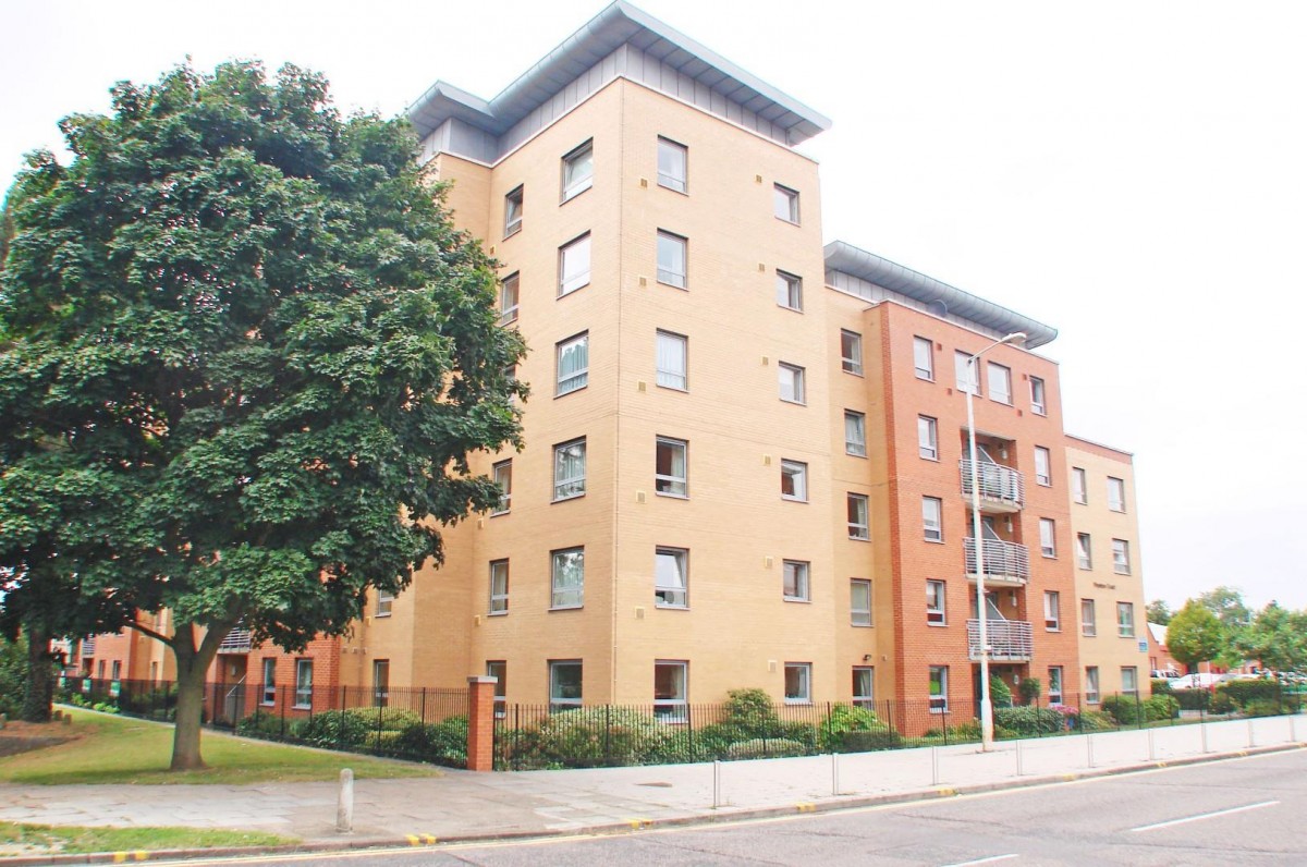 Pinetree Court, Danestrete, Stevenage, SG1 1YJ
