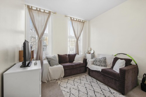 The Avenue, London, W13