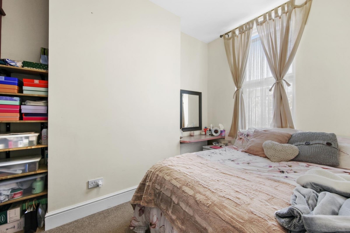 The Avenue, London, W13