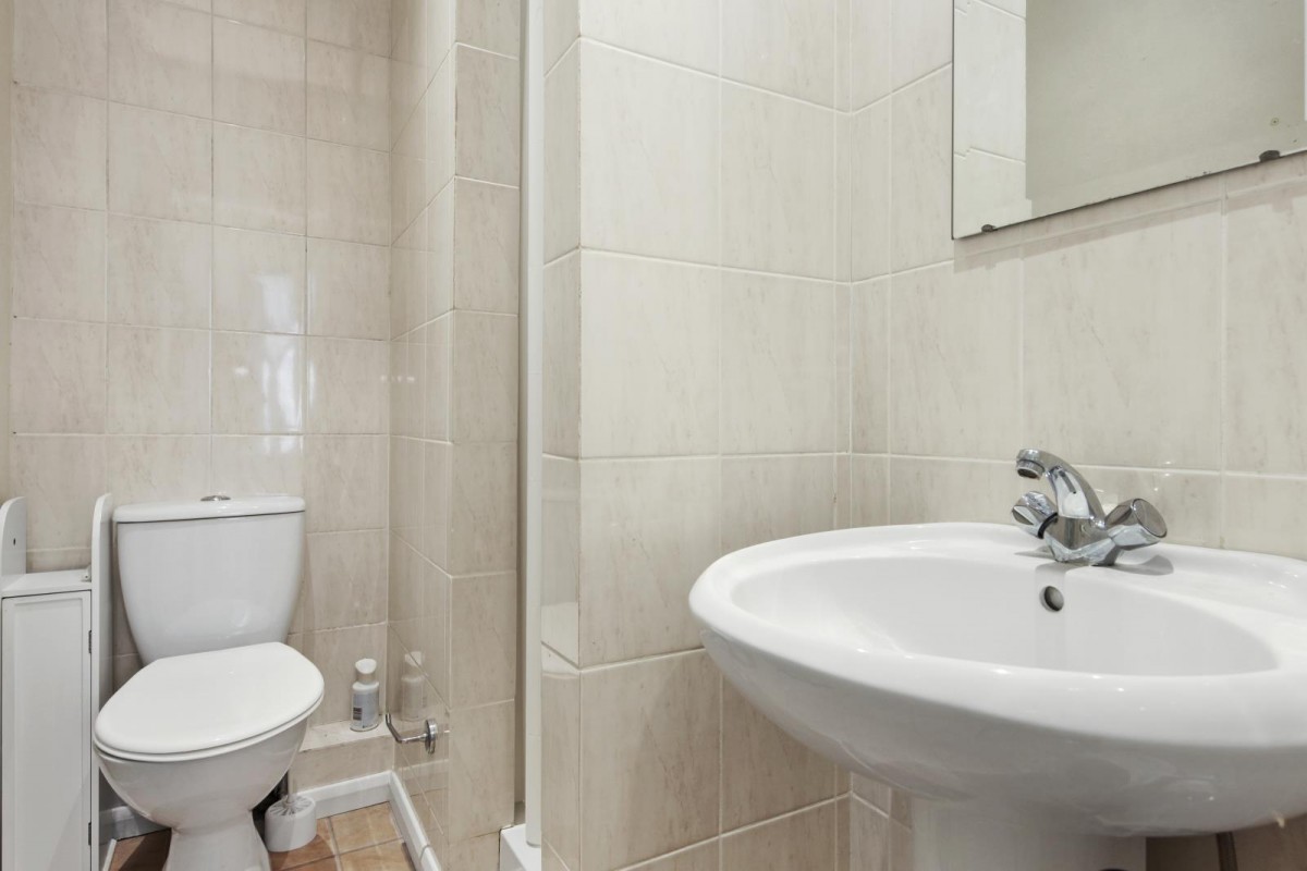 The Avenue, London, W13