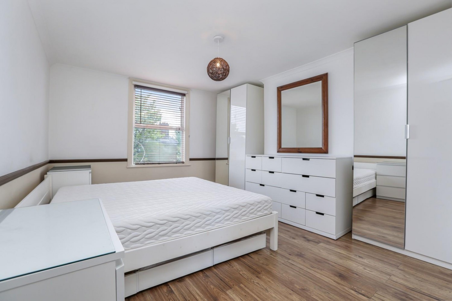 Hurstbourne Road, Forest Hill, SE23